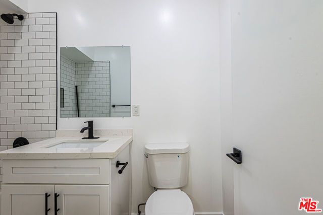 4771 Marathon Street, Los Angeles, CA 90029