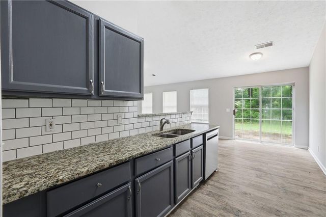 186 Crestbend Lane, Powder Springs, GA 30127