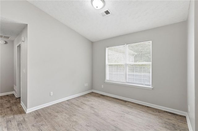 186 Crestbend Lane, Powder Springs, GA 30127