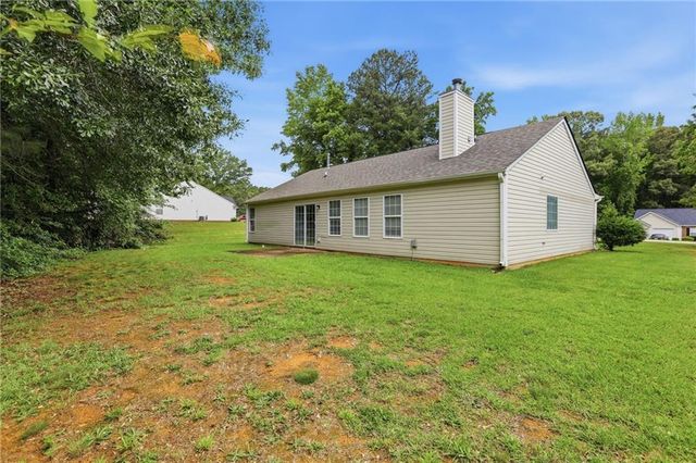 186 Crestbend Lane, Powder Springs, GA 30127