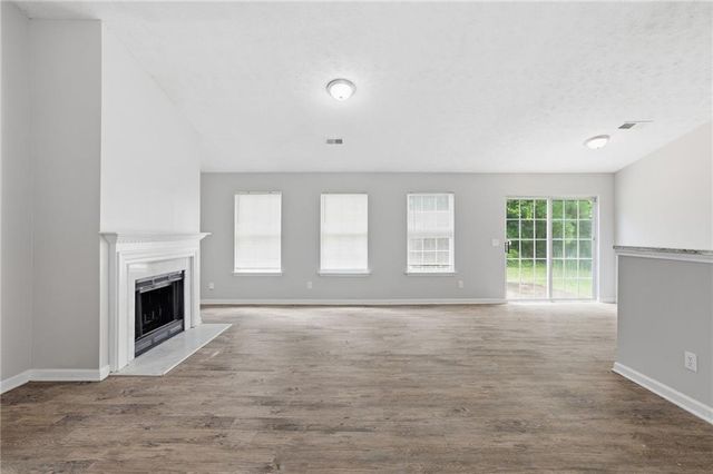 186 Crestbend Lane, Powder Springs, GA 30127