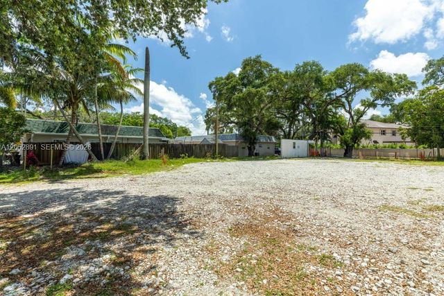 5961 SW 37th Avenue, Dania Beach, FL 33312