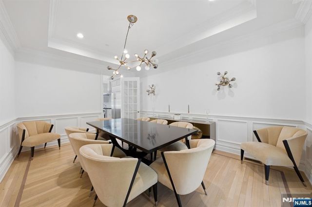 900 Heights Lane, Tenafly, NJ 07670