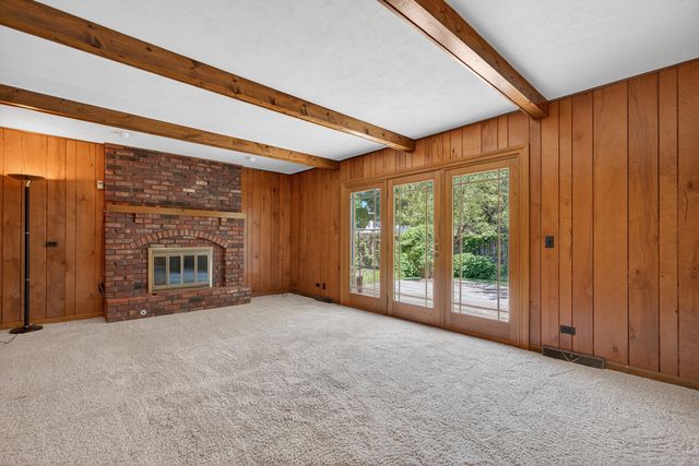 241 Wakefield Lane, Geneva, IL 60134