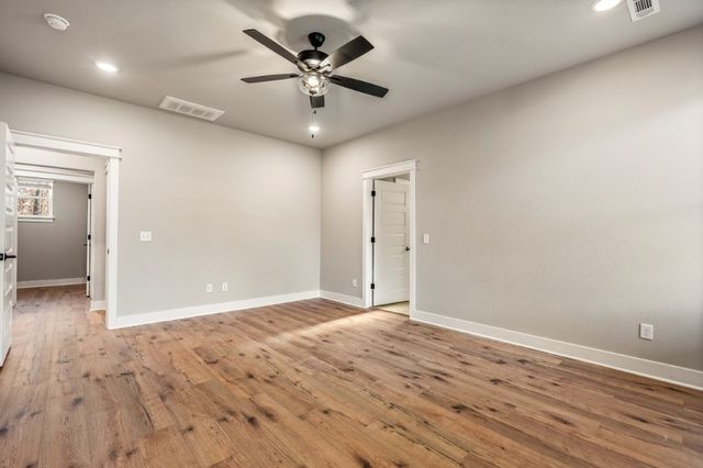 13 Kirkcolm Drive, Bella Vista, AR 72715