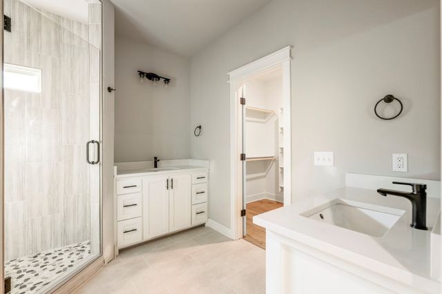 13 Kirkcolm Drive, Bella Vista, AR 72715