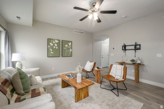 1814 W 2300 S, Woods Cross, UT 84087