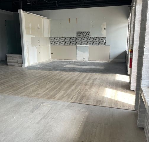 1005 W Laraway Road 320, New Lenox, IL 60451