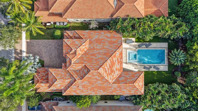 8277 Hawks Gully Avenue, Delray Beach, FL 33446