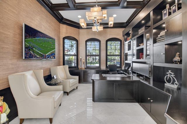 8277 Hawks Gully Avenue, Delray Beach, FL 33446