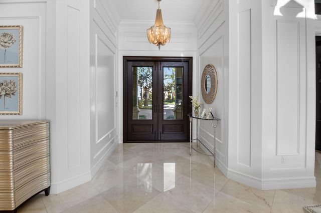 8277 Hawks Gully Avenue, Delray Beach, FL 33446