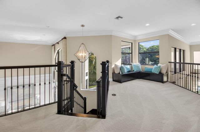 8277 Hawks Gully Avenue, Delray Beach, FL 33446