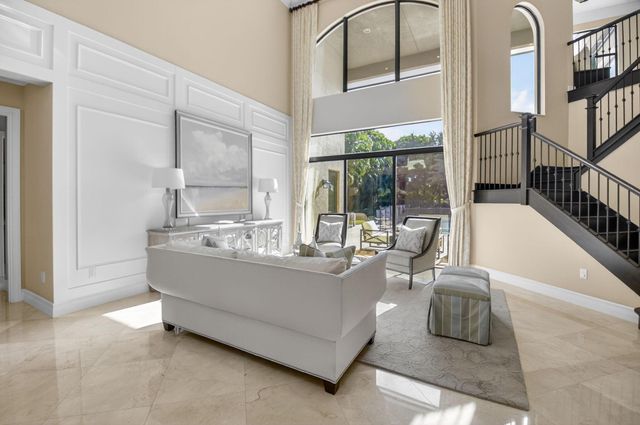 8277 Hawks Gully Avenue, Delray Beach, FL 33446