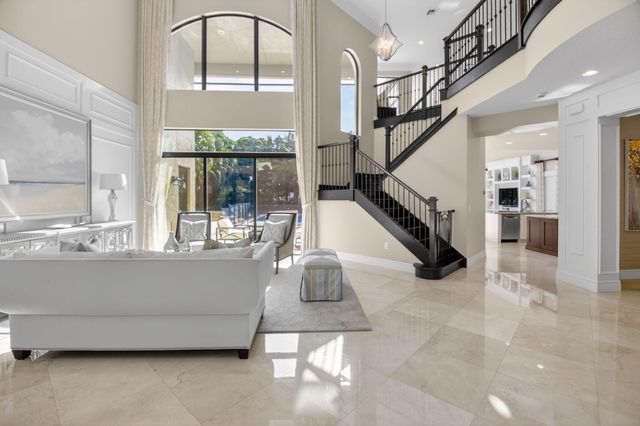 8277 Hawks Gully Avenue, Delray Beach, FL 33446