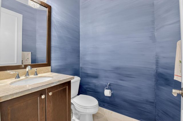 8277 Hawks Gully Avenue, Delray Beach, FL 33446