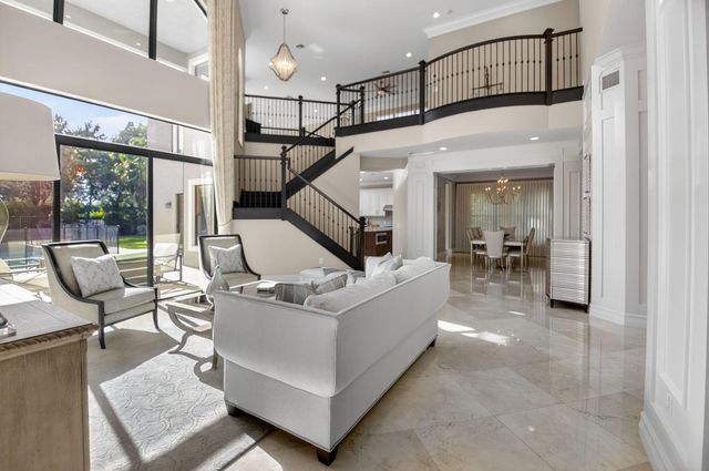 8277 Hawks Gully Avenue, Delray Beach, FL 33446