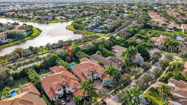 8277 Hawks Gully Avenue, Delray Beach, FL 33446