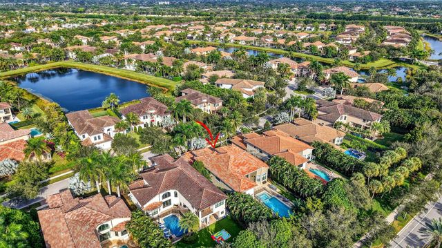 8277 Hawks Gully Avenue, Delray Beach, FL 33446