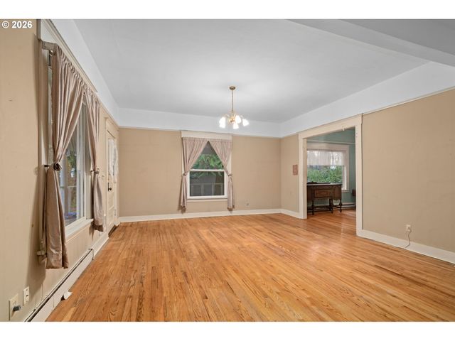 1643 CEDAR St, Forest Grove, OR 97116