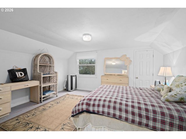 1643 CEDAR St, Forest Grove, OR 97116