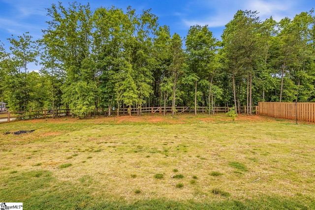 572 Forden Drive, Wellford, SC 29385