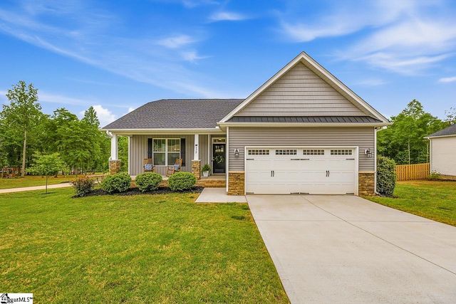 572 Forden Drive, Wellford, SC 29385