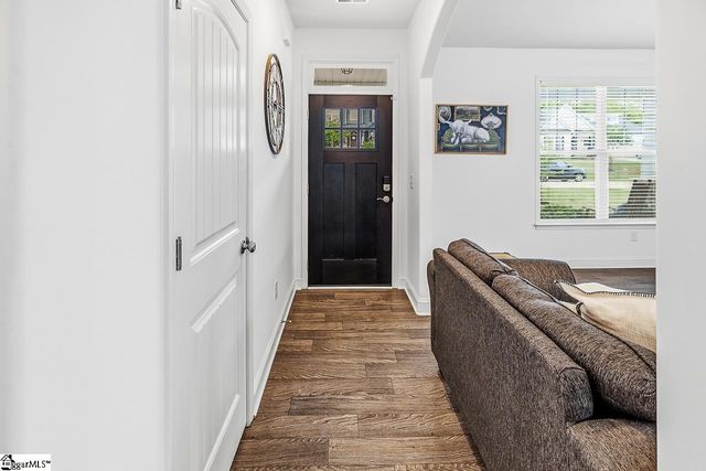 572 Forden Drive, Wellford, SC 29385