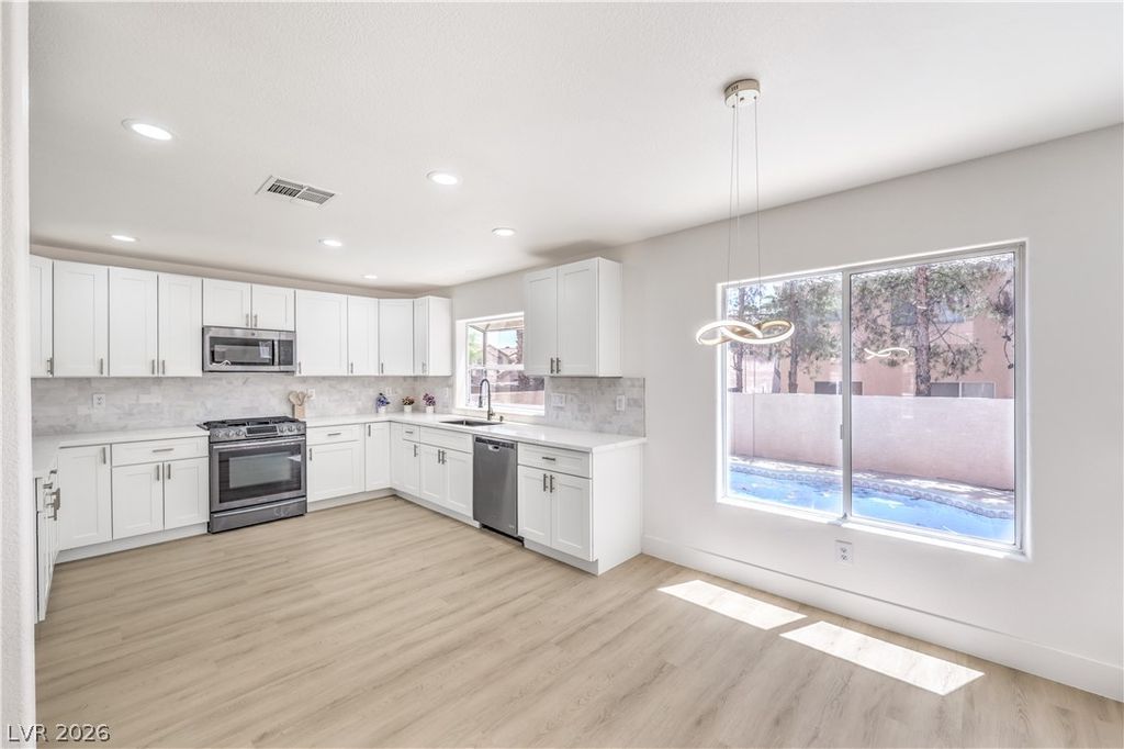 Image 11 of property listing at 9115 Sangria Lane, Las Vegas, NV 89147