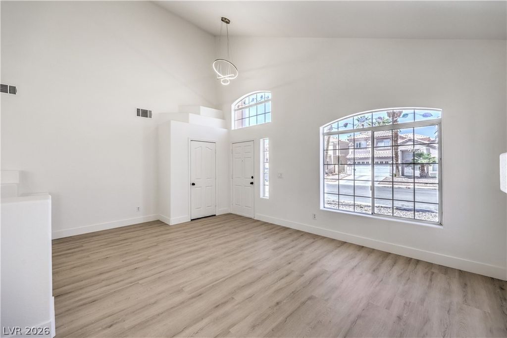 Image 5 of property listing at 9115 Sangria Lane, Las Vegas, NV 89147