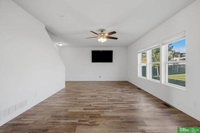 7906 N 173rd Terrace Circle, Bennington, NE 68007