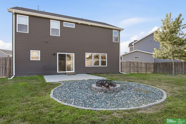 7906 N 173rd Terrace Circle, Bennington, NE 68007