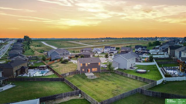 7906 N 173rd Terrace Circle, Bennington, NE 68007