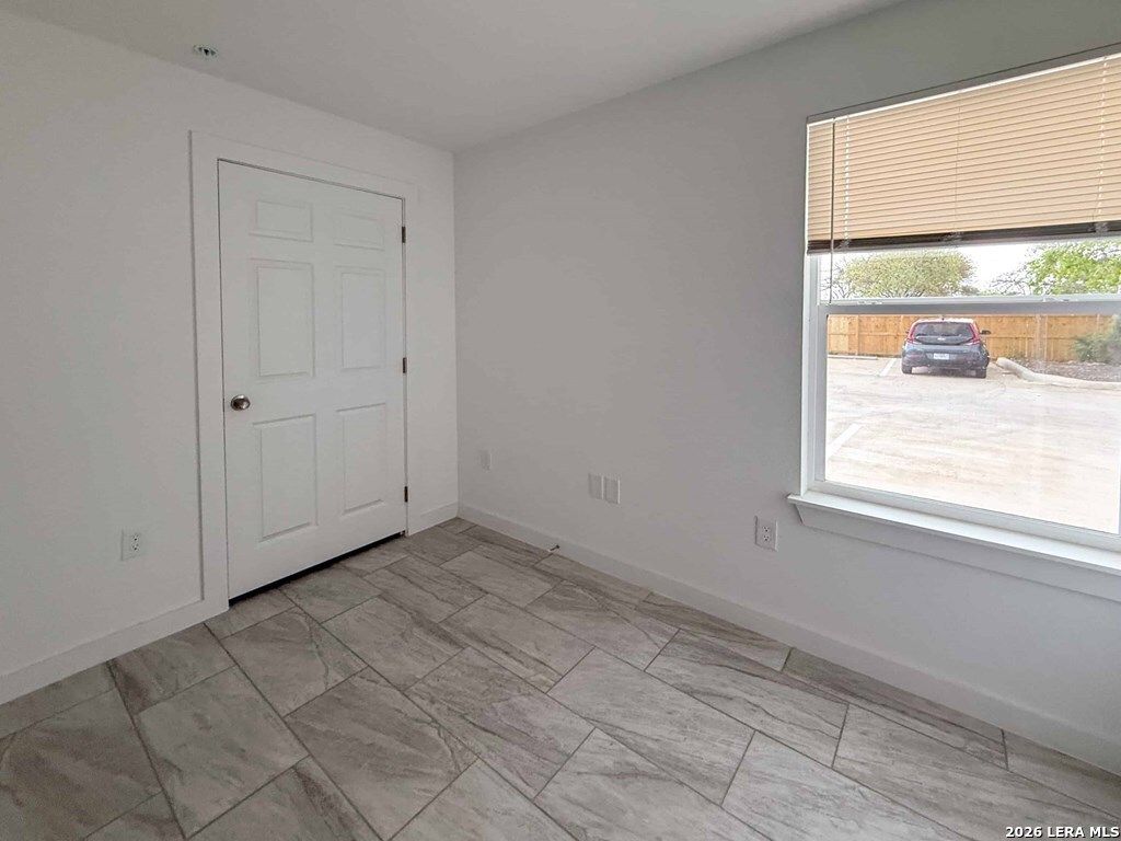 346 Ware, San Antonio, TX 78221