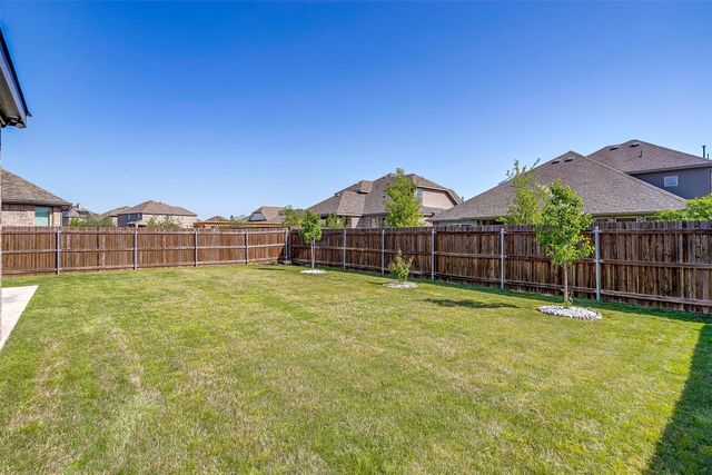 316 Ben Thomas Street, Burleson, TX 76028