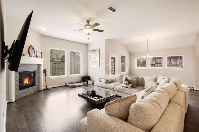 3911 Ballard, Rosharon, TX 77583