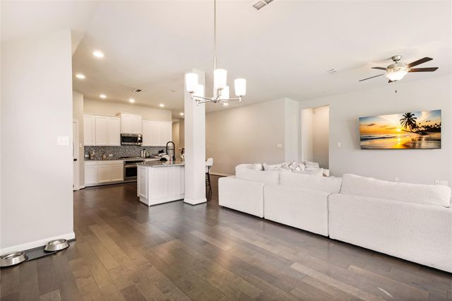 3911 Ballard, Rosharon, TX 77583