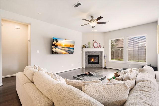 3911 Ballard, Rosharon, TX 77583