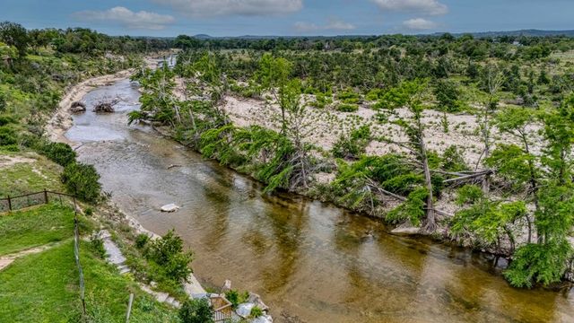 5987 Hwy 27, Center Point, TX 78010