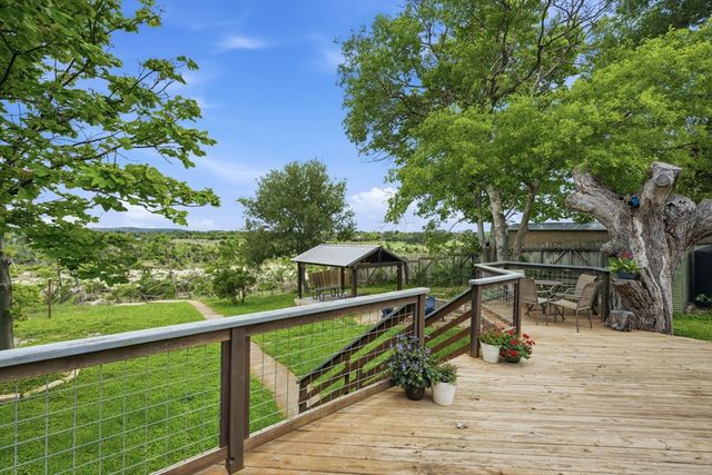5987 Hwy 27, Center Point, TX 78010