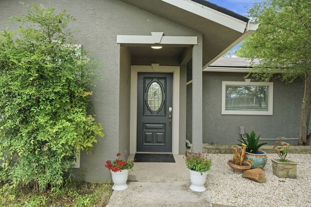 5987 Hwy 27, Center Point, TX 78010