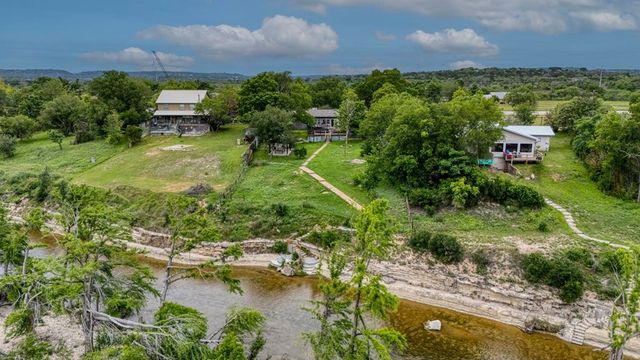 5987 Hwy 27, Center Point, TX 78010
