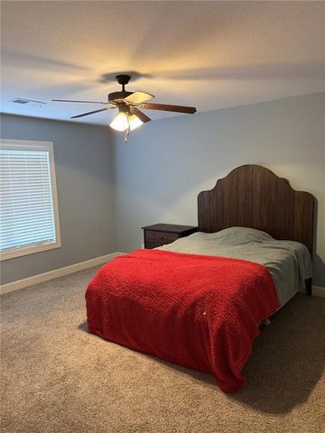 5739 NE Timber Hills Drive, Lee's Summit, MO 64064