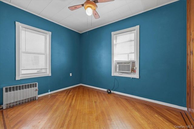 7535 60th Place, Glendale, NY 11385