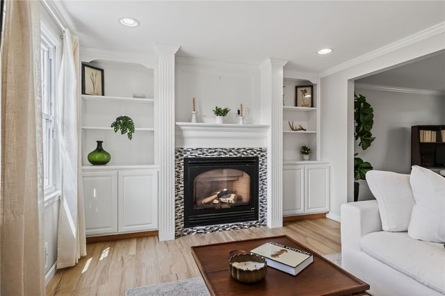 340 Village Lane, Brighton, NY 14610