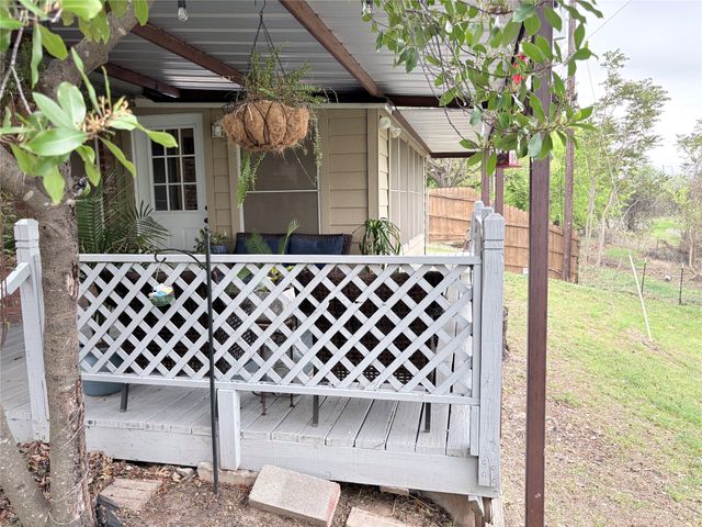 1200 Oak Tree Lane, Weatherford, TX 76086