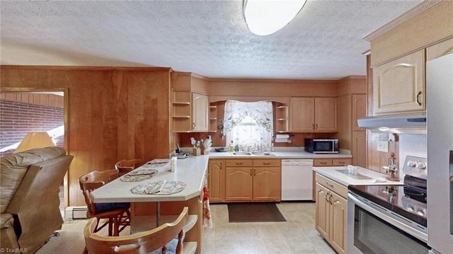 5386 Braxton Craven Road, Trinity, NC 27370
