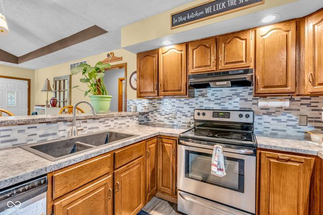 103 Weber Court, Franklin, IN 46131