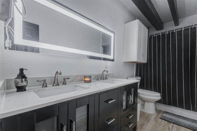 4815 Edfield Street, Houston, TX 77033