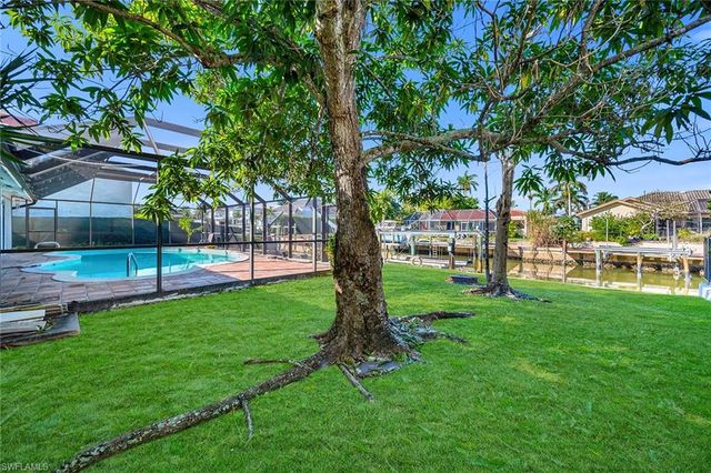 2170 Snook DR, Naples, FL 34102