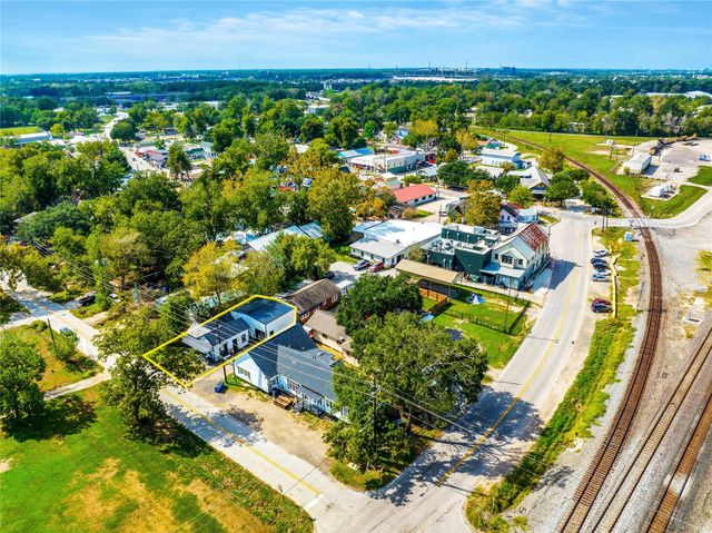 106 Spring School Road, Spring, TX 77373